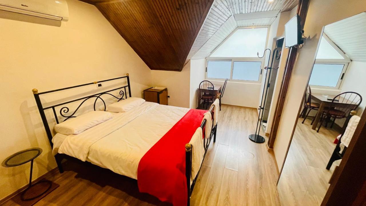Hotel Drinos Tirana Exterior photo